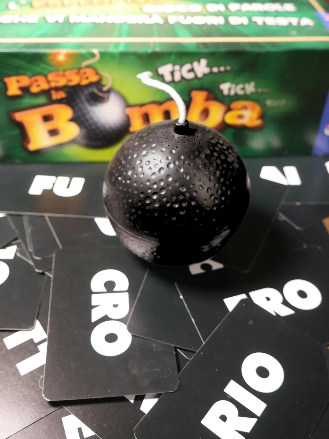 Giochi Uniti Passa la Bomba GU034/2 gioco di parole party